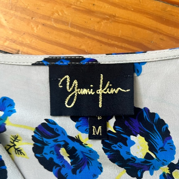 Silk floral faux wrap by Yumi Kim - Picture 3 of 4